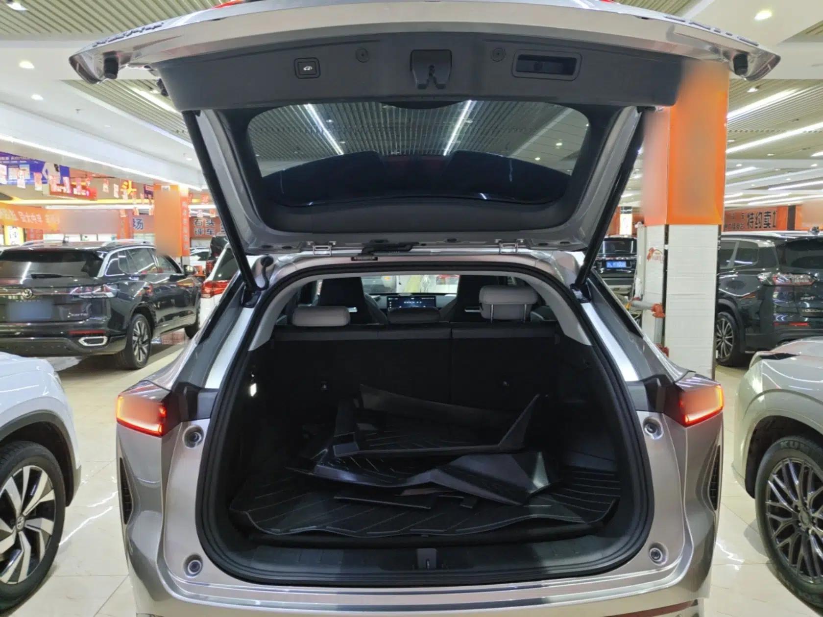 CHANGAN UNI-Z New Energy 2024 Blue Whale Smart Electric iDD 125km Excellence Model — миниатюра 22