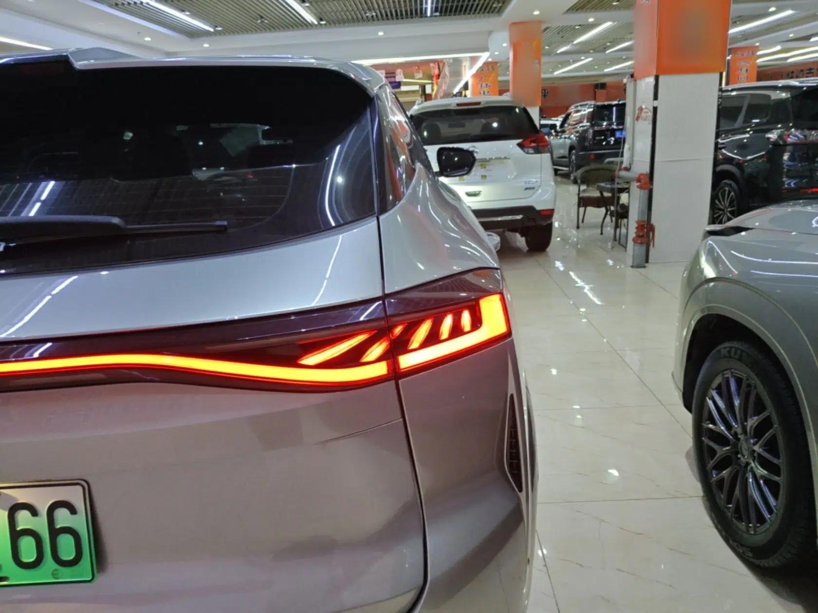 CHANGAN UNI-Z New Energy 2024 Blue Whale Smart Electric iDD 125km Excellence Model — миниатюра 9