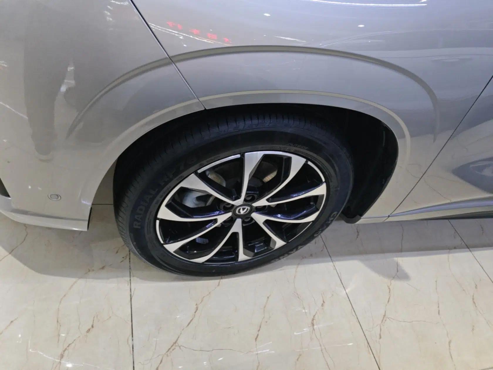 CHANGAN UNI-Z New Energy 2024 Blue Whale Smart Electric iDD 125km Excellence Model — миниатюра 10