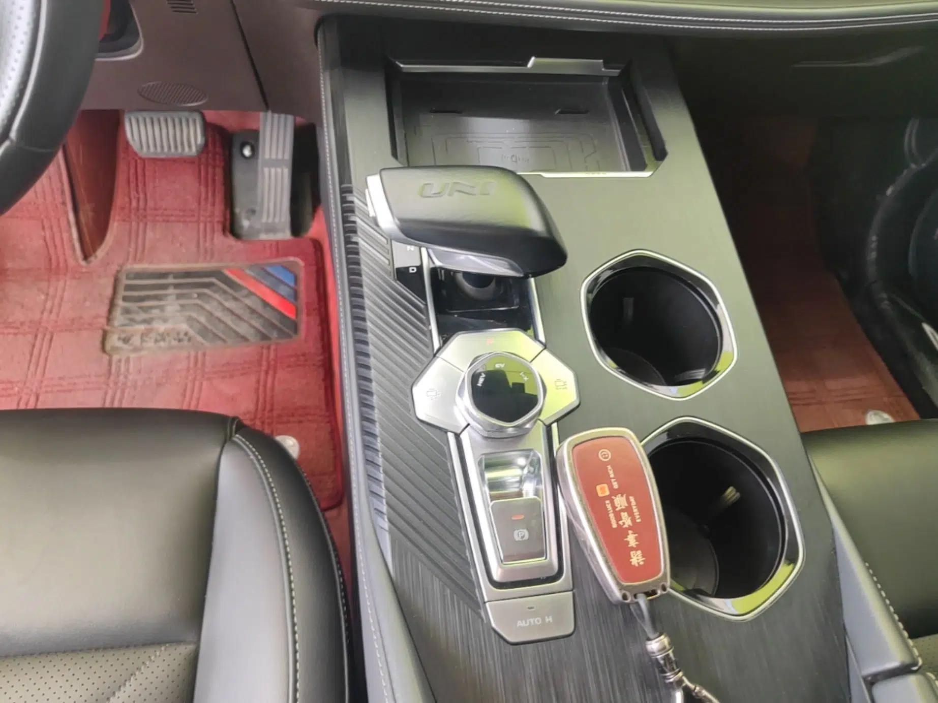CHANGAN UNI-K iDD 2023 Zhidian iDD 1.5T 135km Smart & Fun Model — миниатюра 16