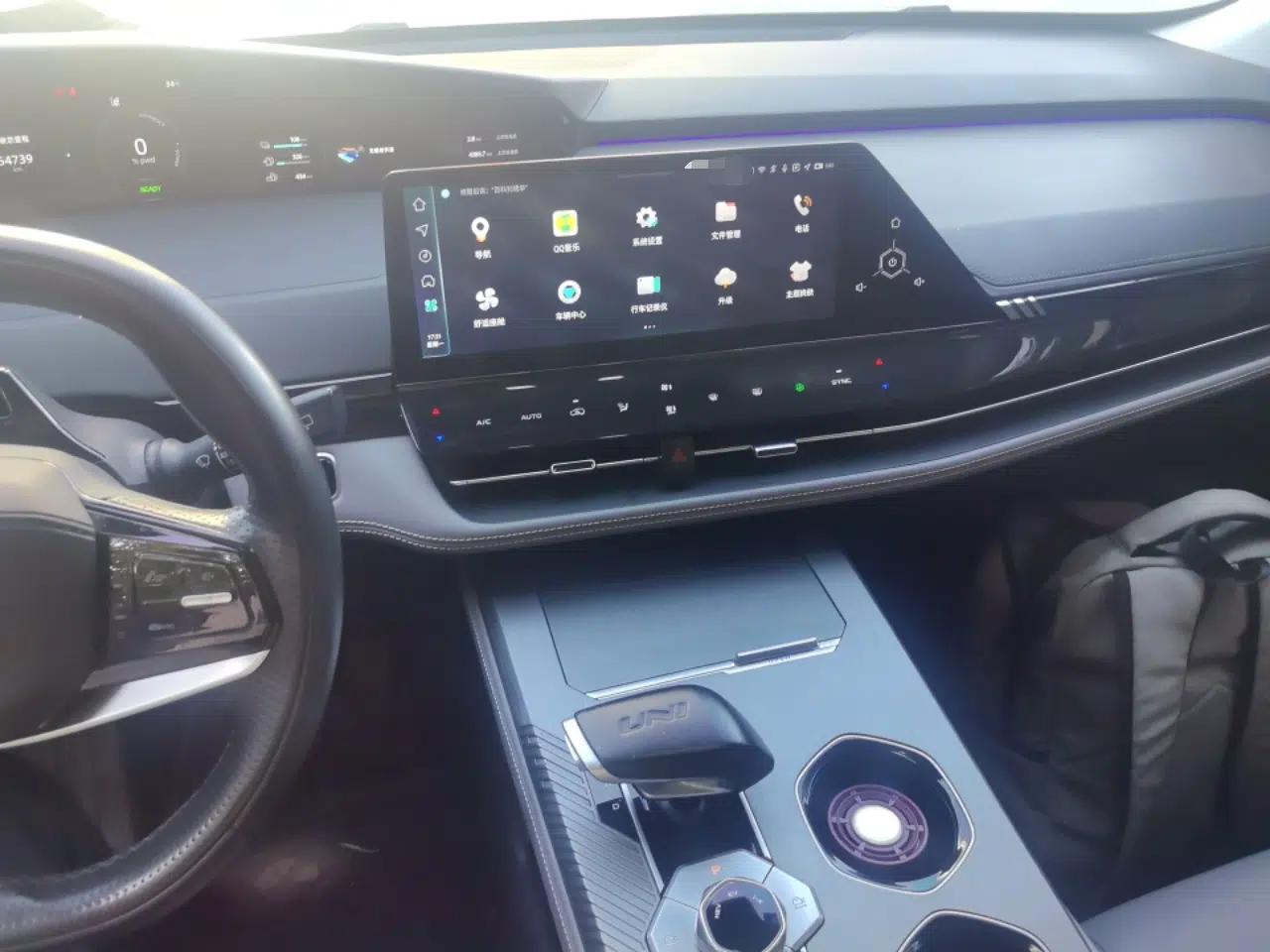 CHANGAN UNI-K iDD 2022 Blue Whale iDD 130km 1.5T Prestige Model — миниатюра 13