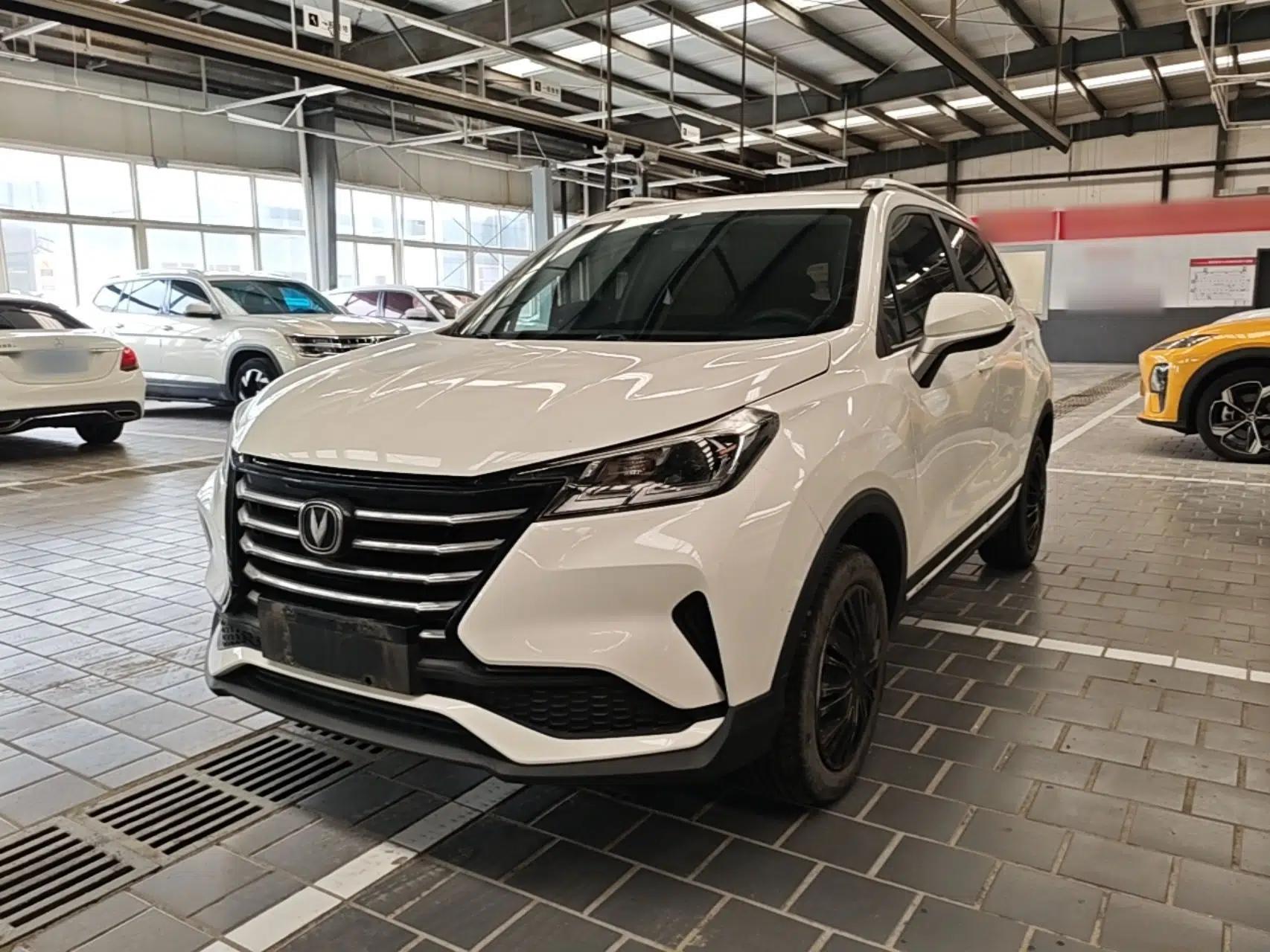 CHANGAN CS15 2019 1.5L Automatic Comfort Edition China VI Standard — миниатюра 1