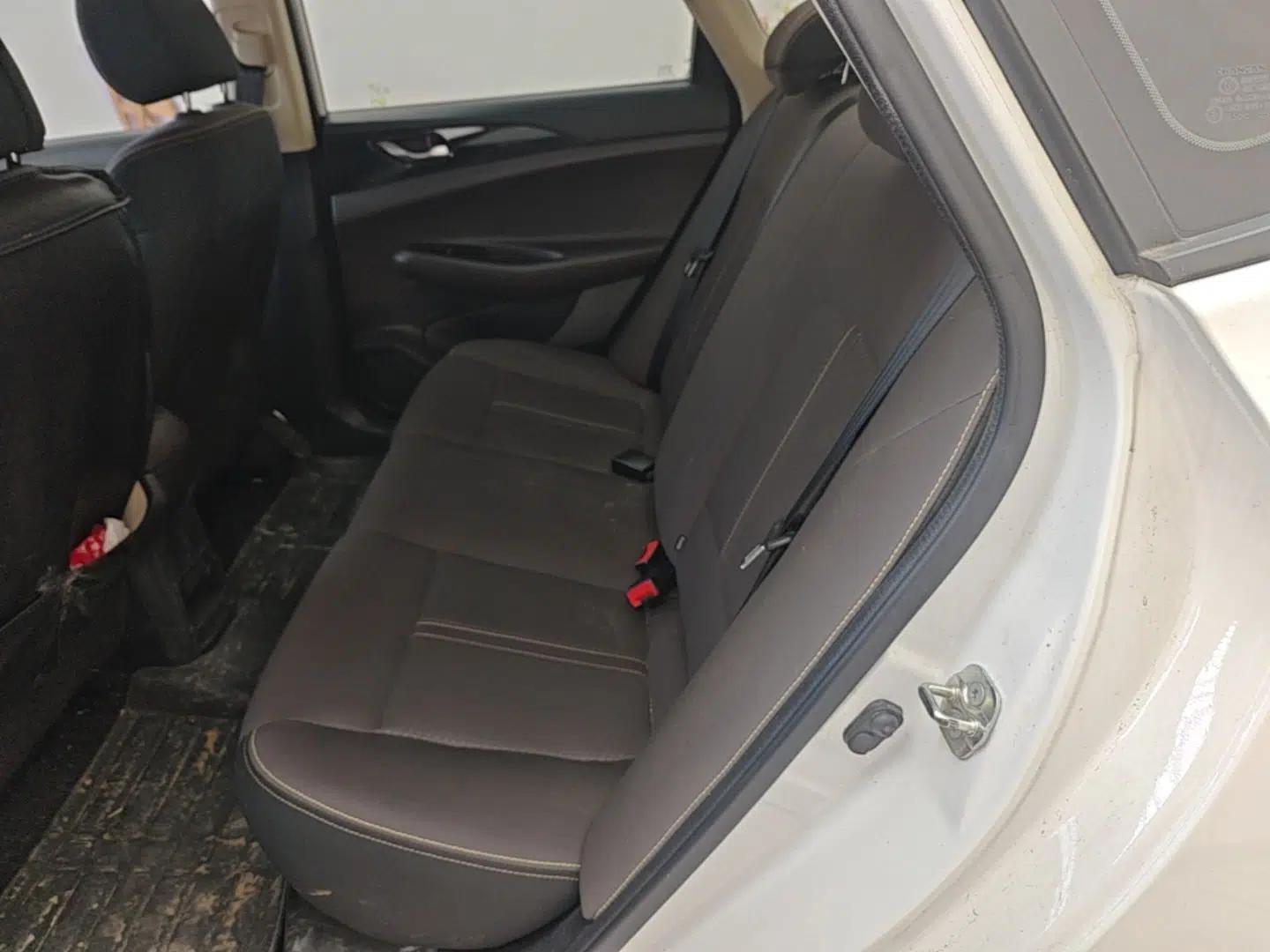 CHANGAN Eado DT 2018 1.6L Manual Comfort Model — миниатюра 20