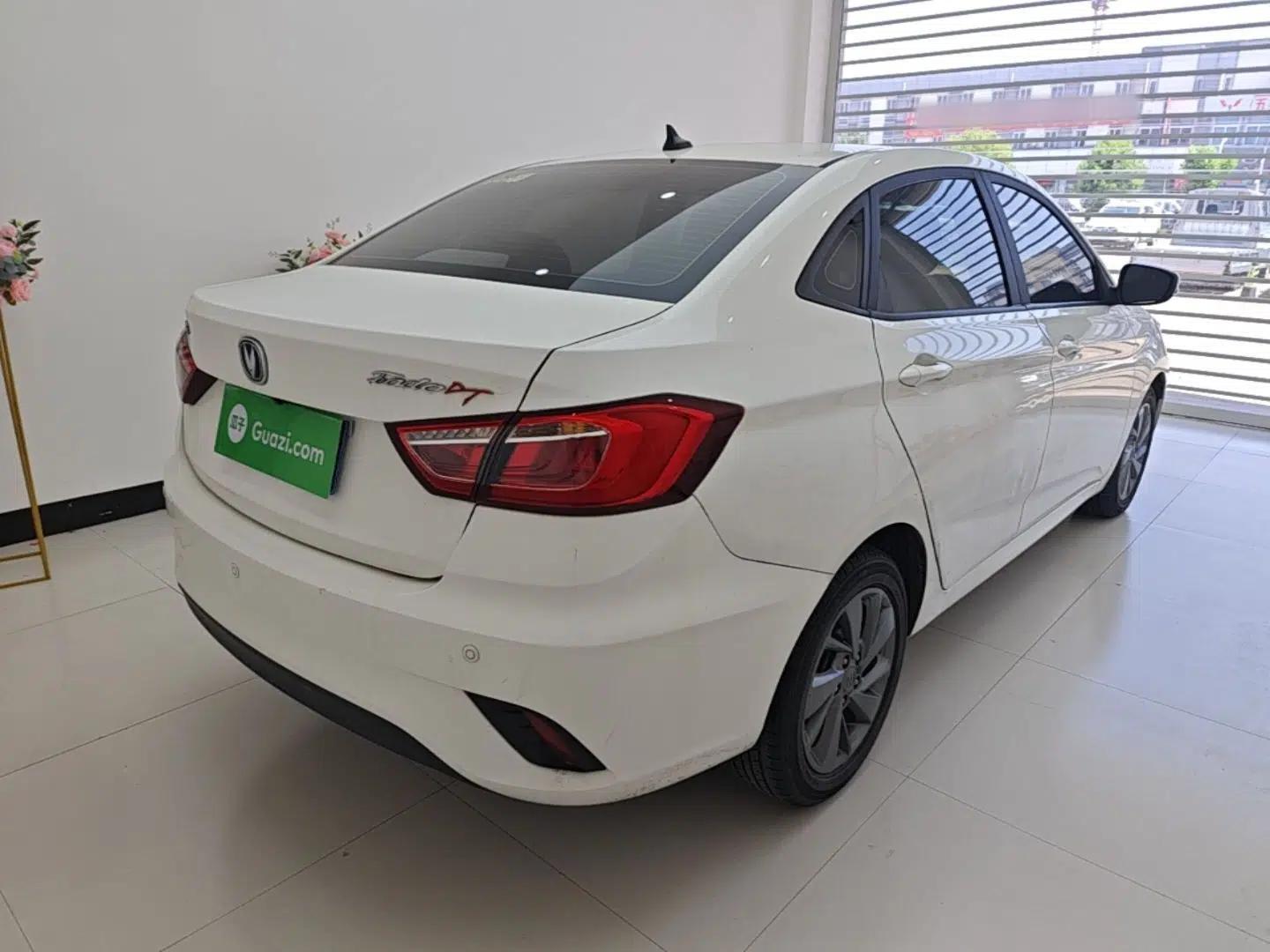 CHANGAN Eado DT 2018 1.6L Manual Comfort Model — миниатюра 6
