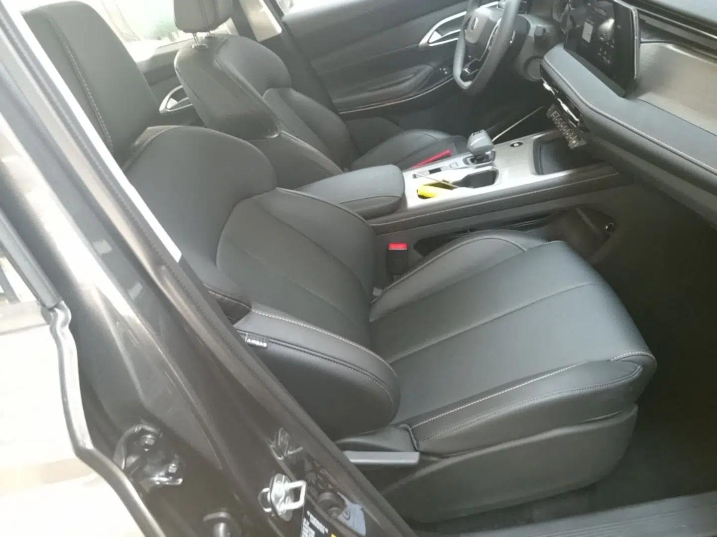 CHANGAN X7 PLUS 2024 1.5T Automatic Prestige 7-Seater — миниатюра 19