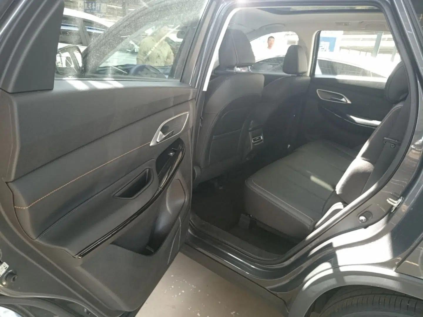 CHANGAN X7 PLUS 2024 1.5T Automatic Prestige 7-Seater — миниатюра 20