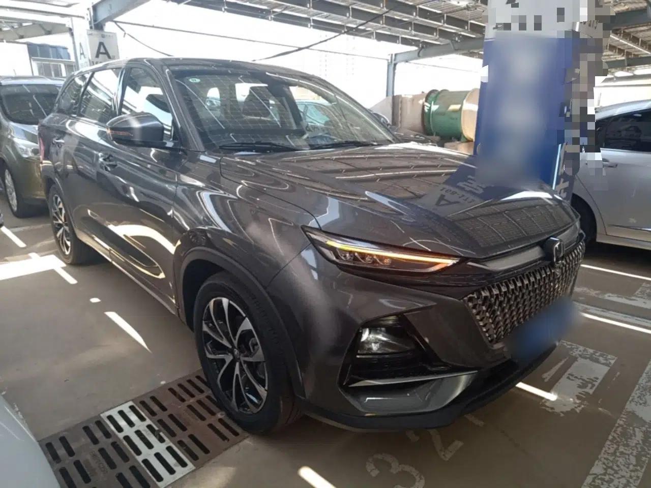 CHANGAN X7 PLUS 2024 1.5T Automatic Prestige 7-Seater — миниатюра 3