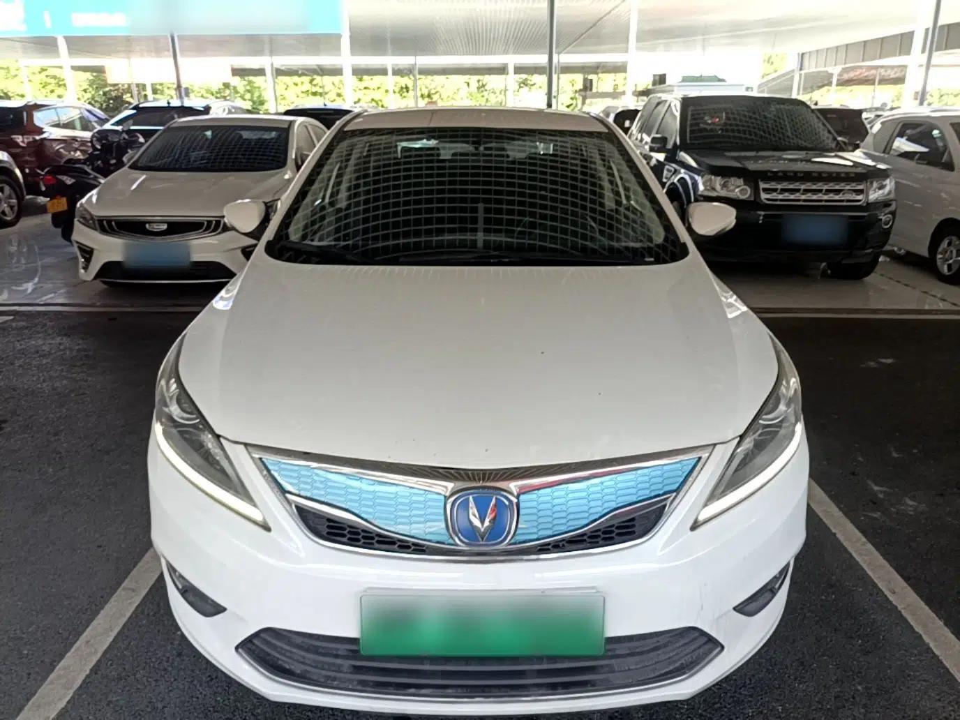 CHANGAN Eado New Energy 2018 EV300 Enjoyment Model — миниатюра 2
