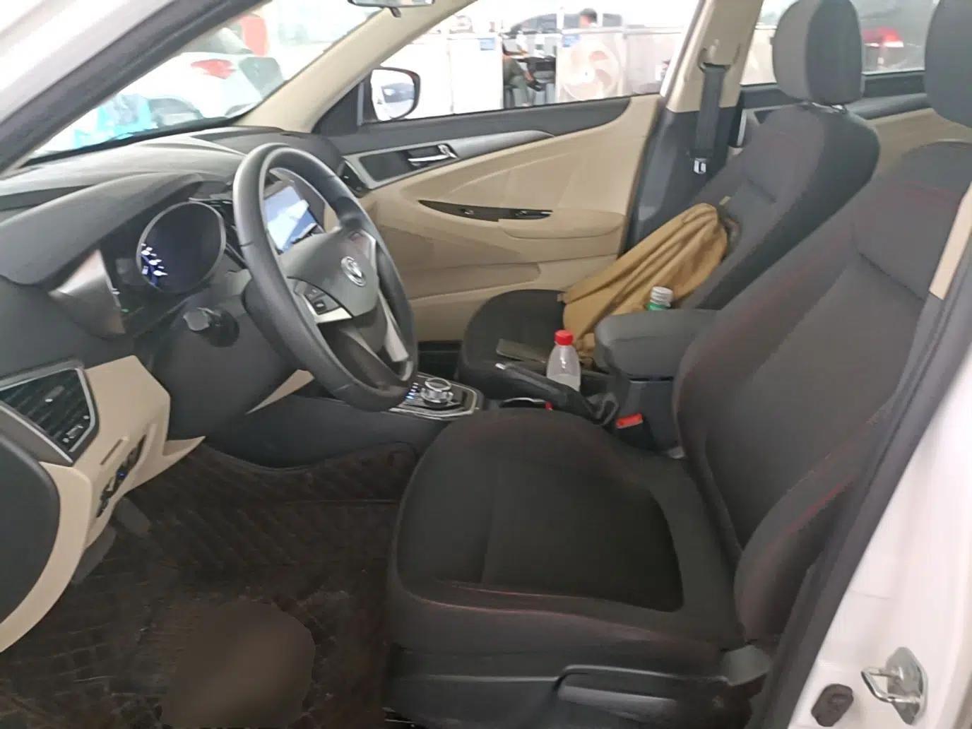 CHANGAN Eado New Energy 2018 EV300 Enjoyment Model — миниатюра 17