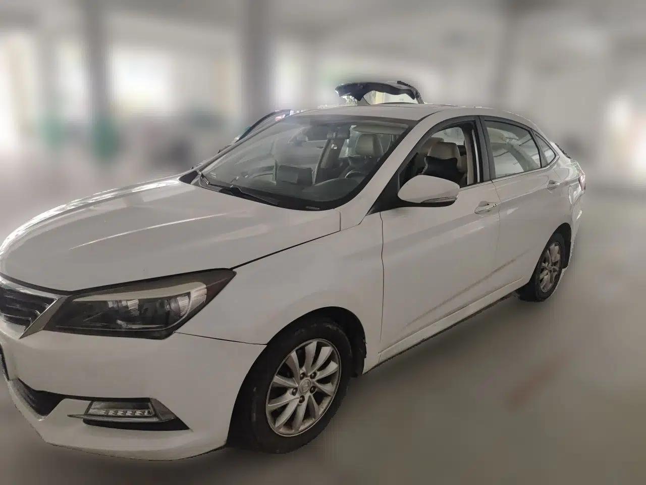 CHANGAN Alsvin V7 2015 1.6L Automatic Joyful Model China IV Standard — миниатюра 1