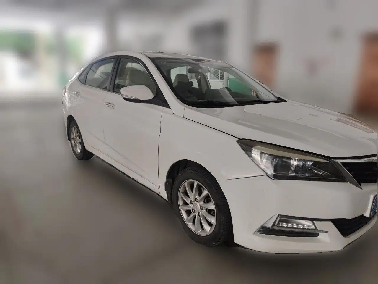 CHANGAN Alsvin V7 2015 1.6L Automatic Joyful Model China IV Standard — миниатюра 3