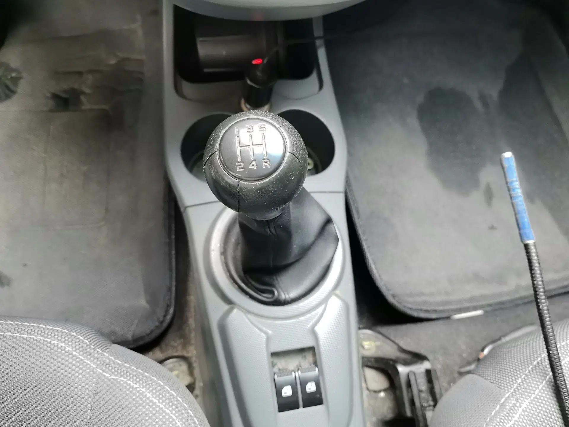 CHANGAN Benni mini 2010 1.0L Manual Standard Edition — миниатюра 14