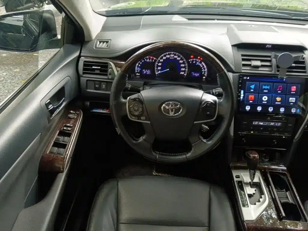 2015 Camry 2.5G Luxury Navigation Edition — миниатюра 11