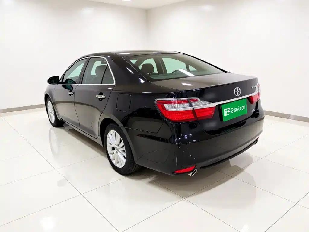 2015 Camry 2.5G Luxury Navigation Edition — миниатюра 4