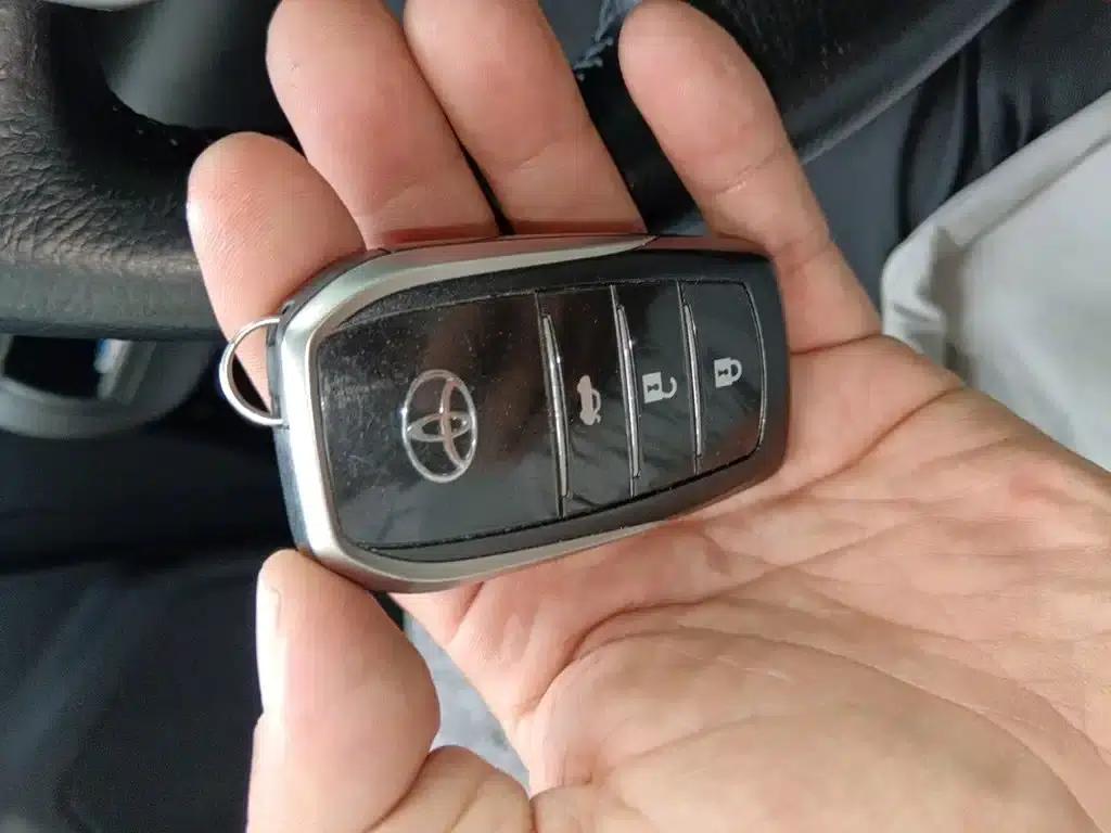 2015 Camry 2.5G Luxury Navigation Edition — миниатюра 9