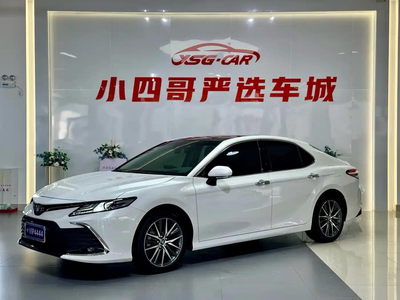 Camry 2021 2.5G Luxury Edition — миниатюра 1