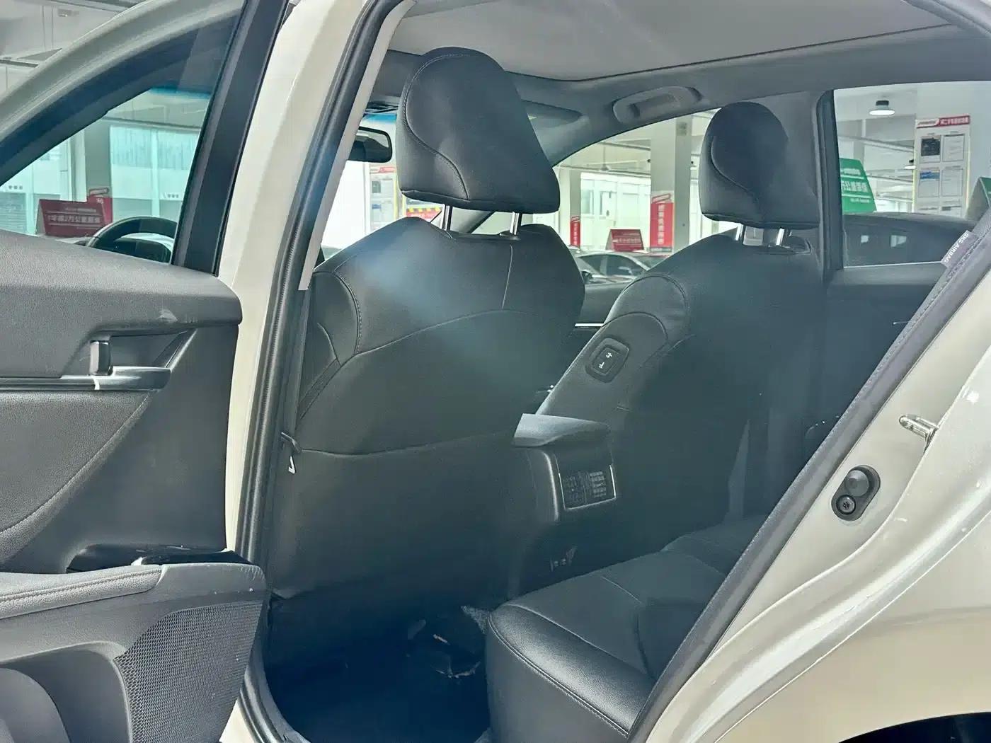 Camry 2021 2.5G Luxury Edition — миниатюра 9