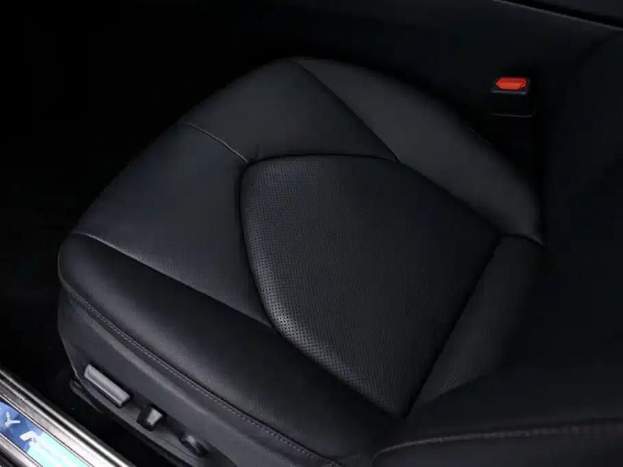 2018 Camry 2.5G Luxury Edition — миниатюра 13