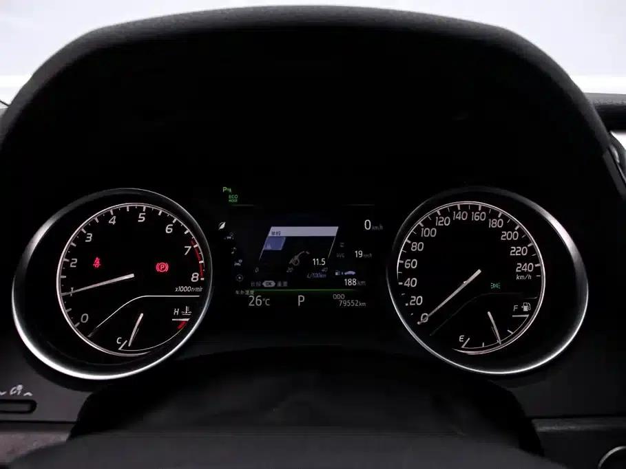 2018 Camry 2.5G Luxury Edition — миниатюра 6