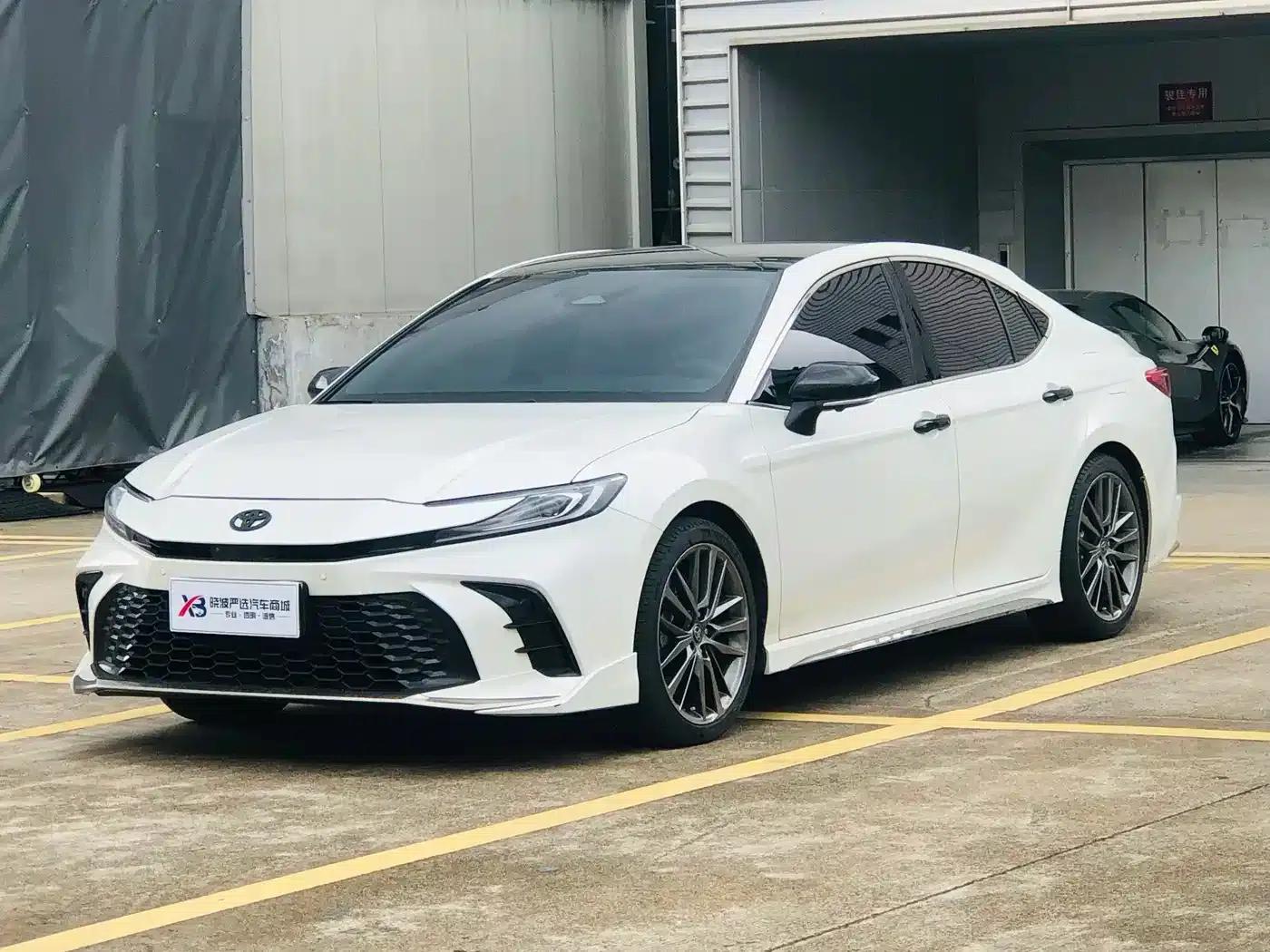 2024 Camry Hybrid 2.5HXS Sport Plus Edition — миниатюра 1
