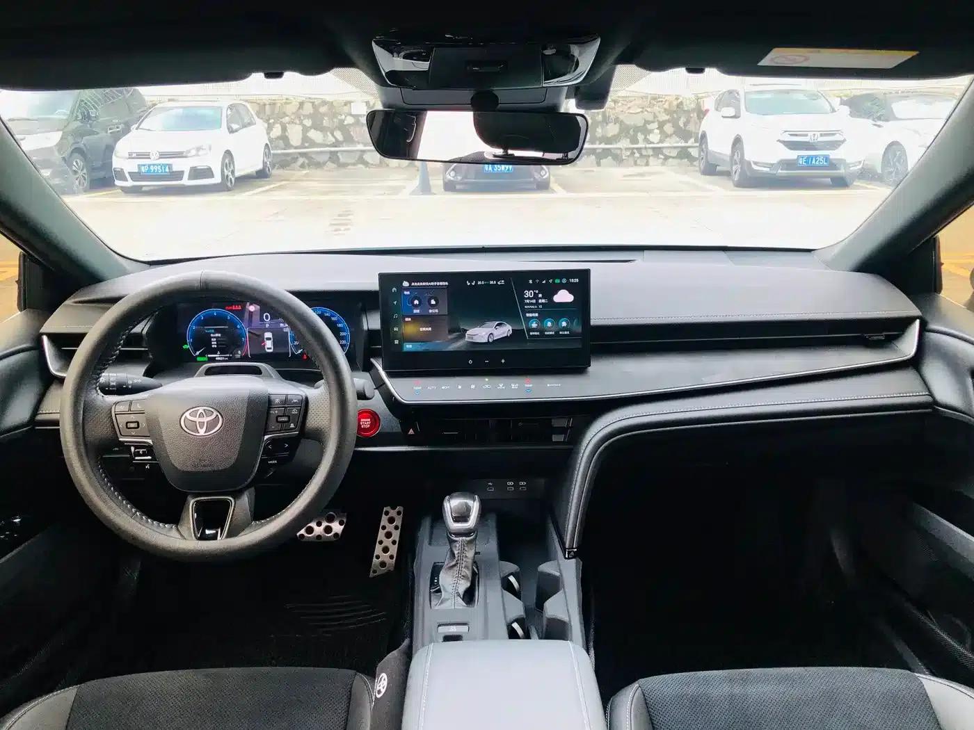 2024 Camry Hybrid 2.5HXS Sport Plus Edition — миниатюра 16