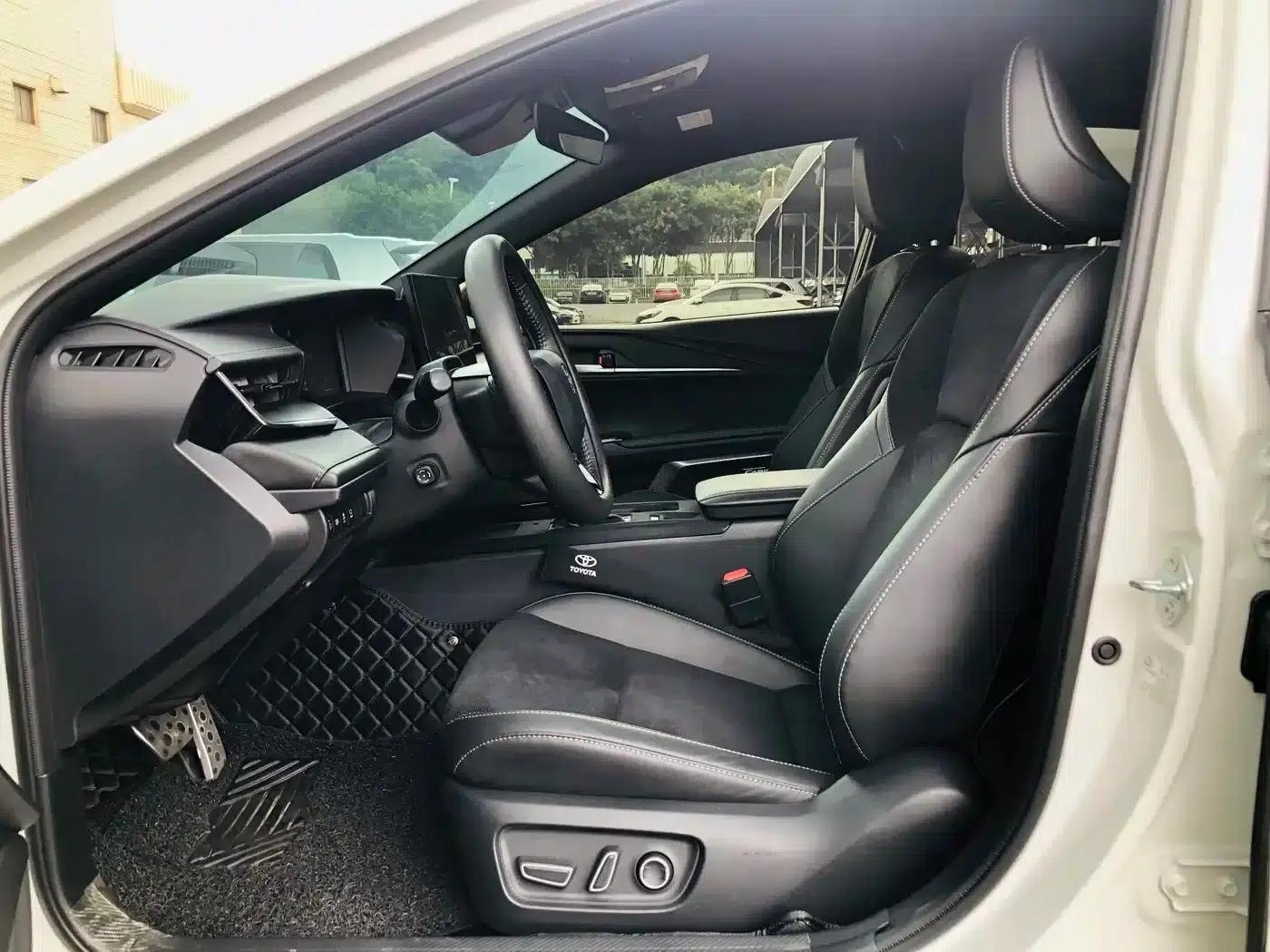 2024 Camry Hybrid 2.5HXS Sport Plus Edition — миниатюра 8