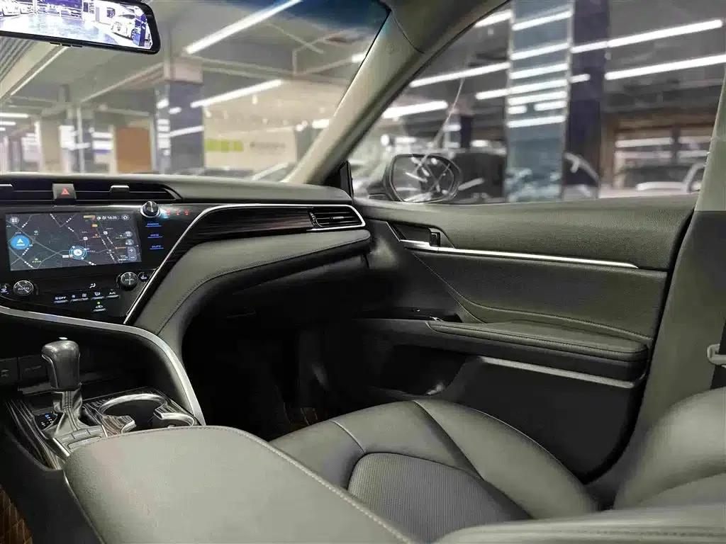 Camry 2019 Facelift 2.5G Luxury Edition — миниатюра 14