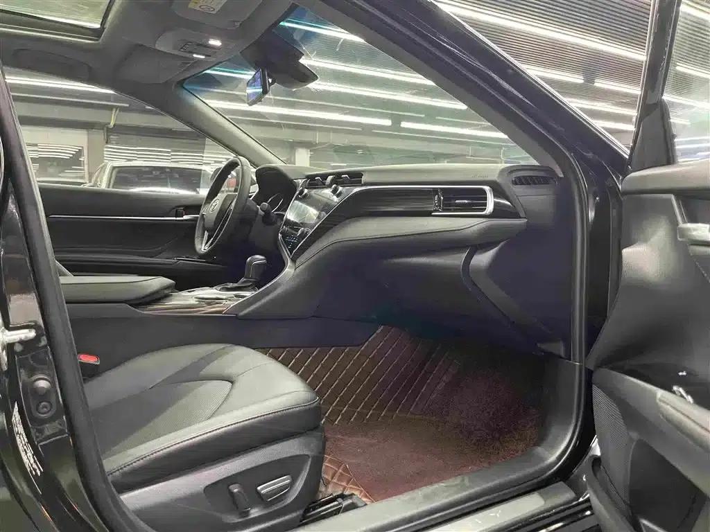Camry 2019 Facelift 2.5G Luxury Edition — миниатюра 9