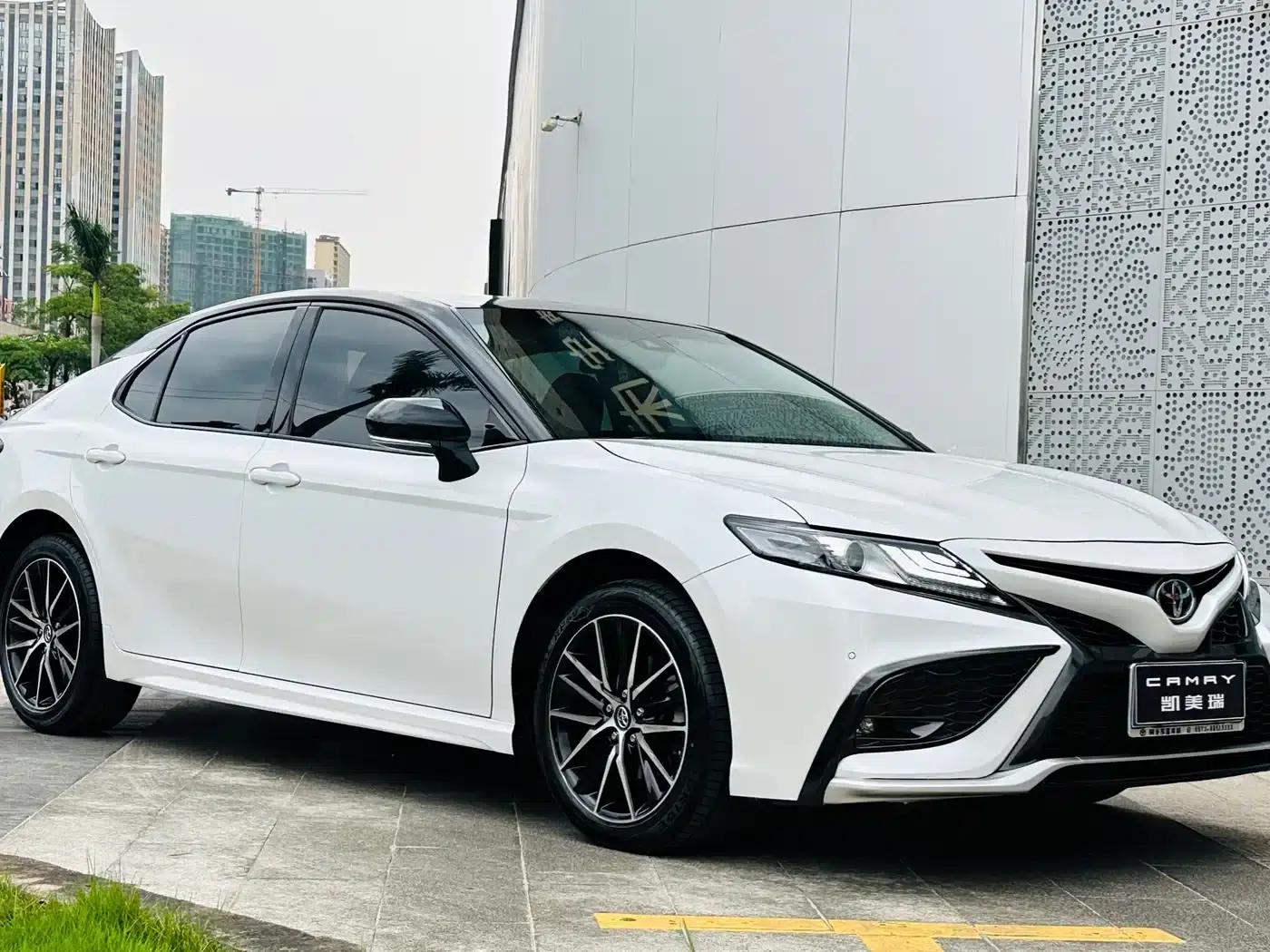 Camry 2021 2.0S Sport Edition — миниатюра 3