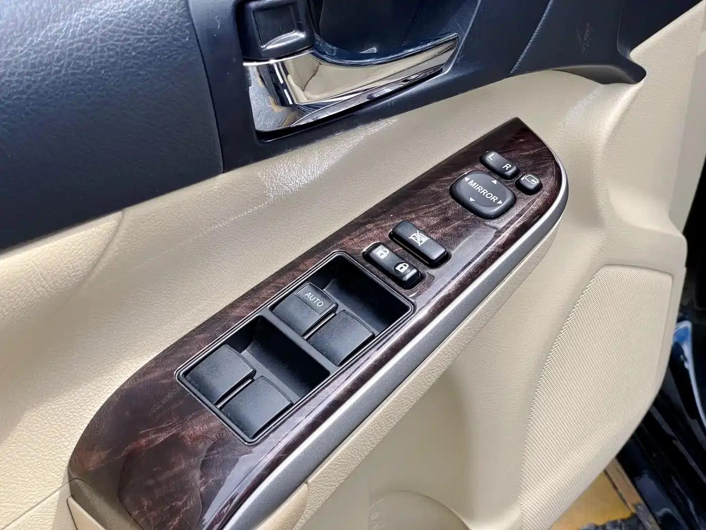 Camry 2016 2.0G 10th Anniversary Leading Edition — миниатюра 20