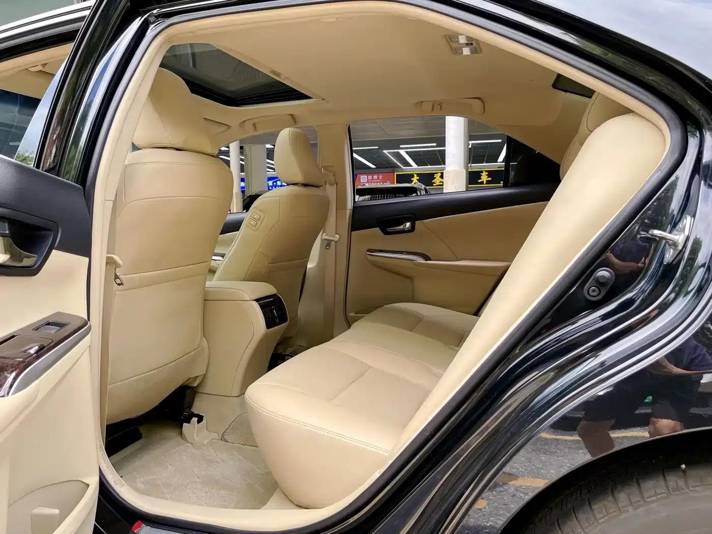 Camry 2016 2.0G 10th Anniversary Leading Edition — миниатюра 7