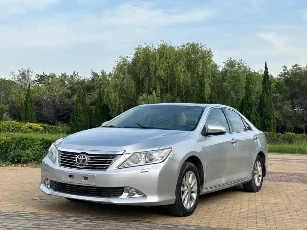 2012 Camry 2.5G Luxury Edition — миниатюра 1
