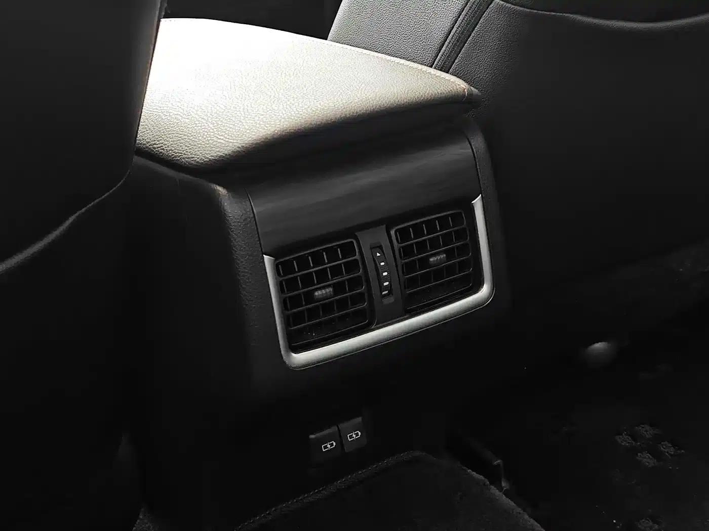 2023 Camry 2.0G Luxury Edition — миниатюра 16