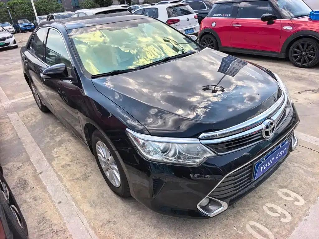Camry 2015 2.0G Leading Edition — миниатюра 3