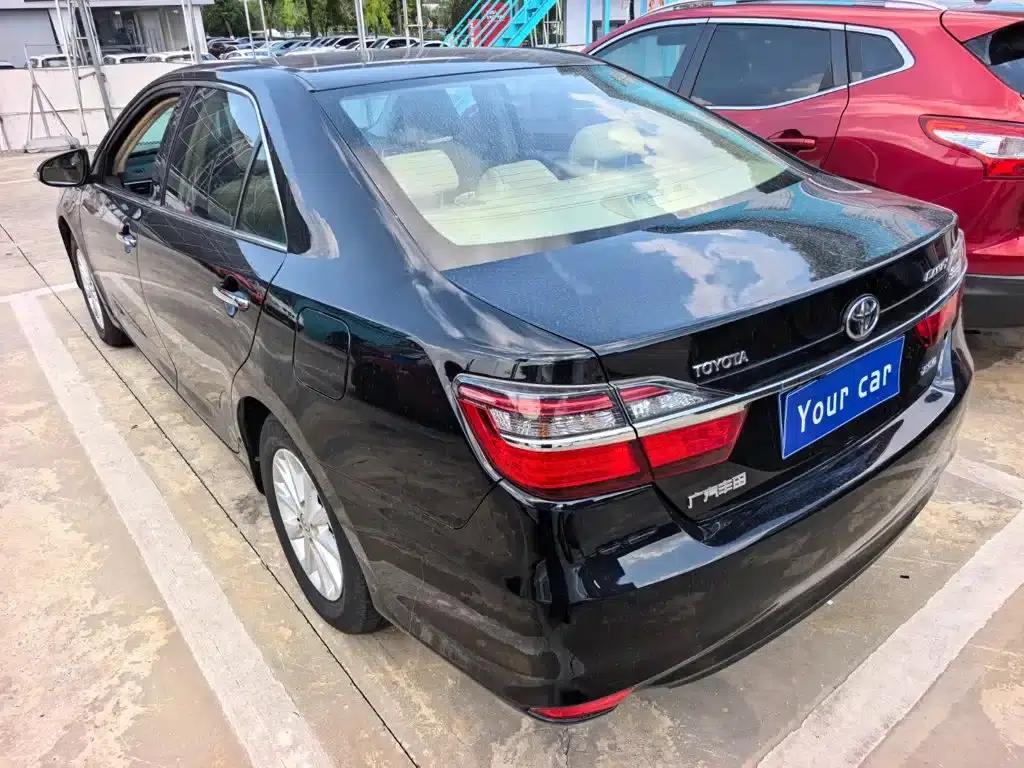 Camry 2015 2.0G Leading Edition — миниатюра 4