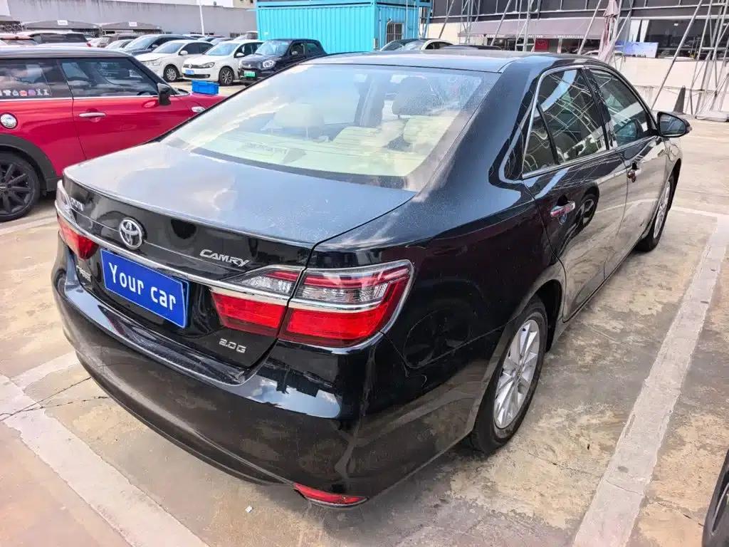 Camry 2015 2.0G Leading Edition — миниатюра 6