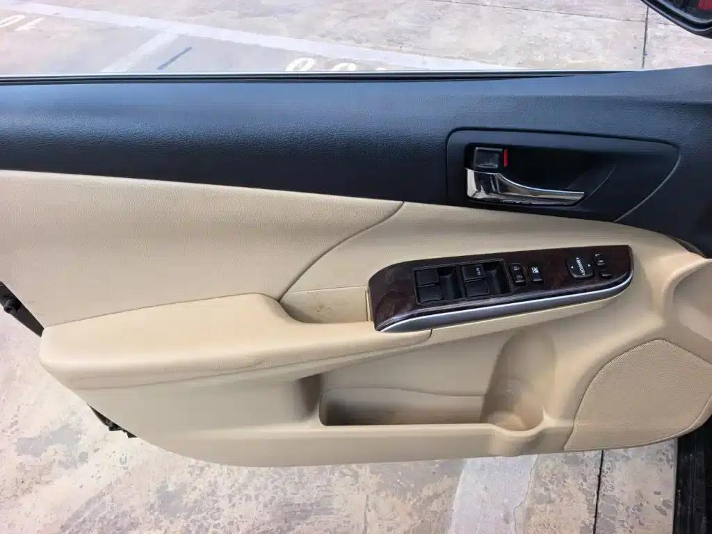 Camry 2015 2.0G Leading Edition — миниатюра 8