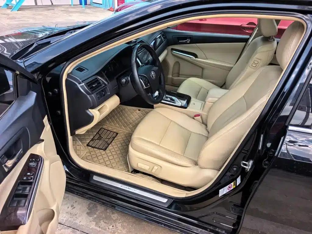 Camry 2015 2.0G Leading Edition — миниатюра 9