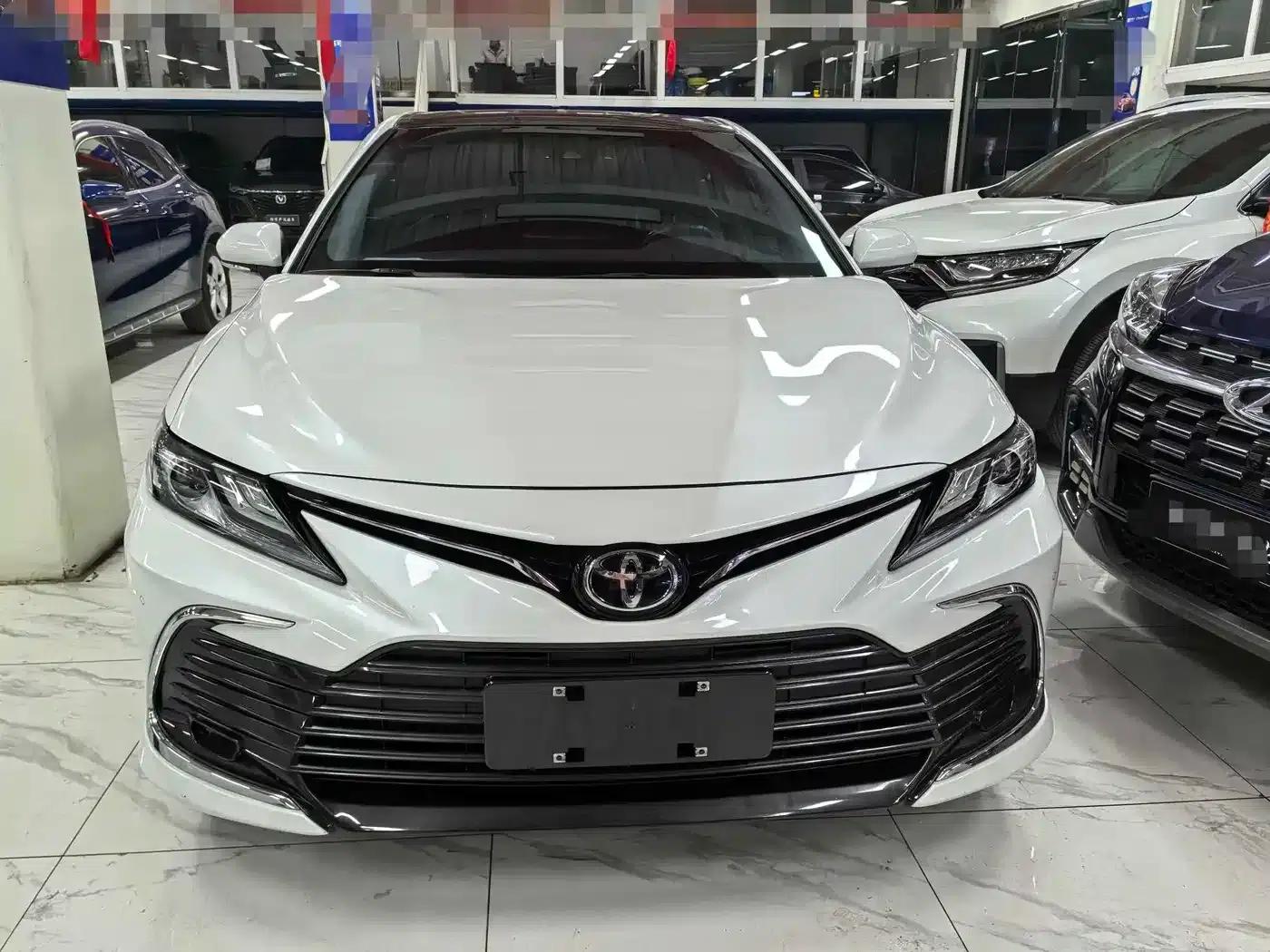 Camry 2021 2.5G Luxury Edition — миниатюра 2