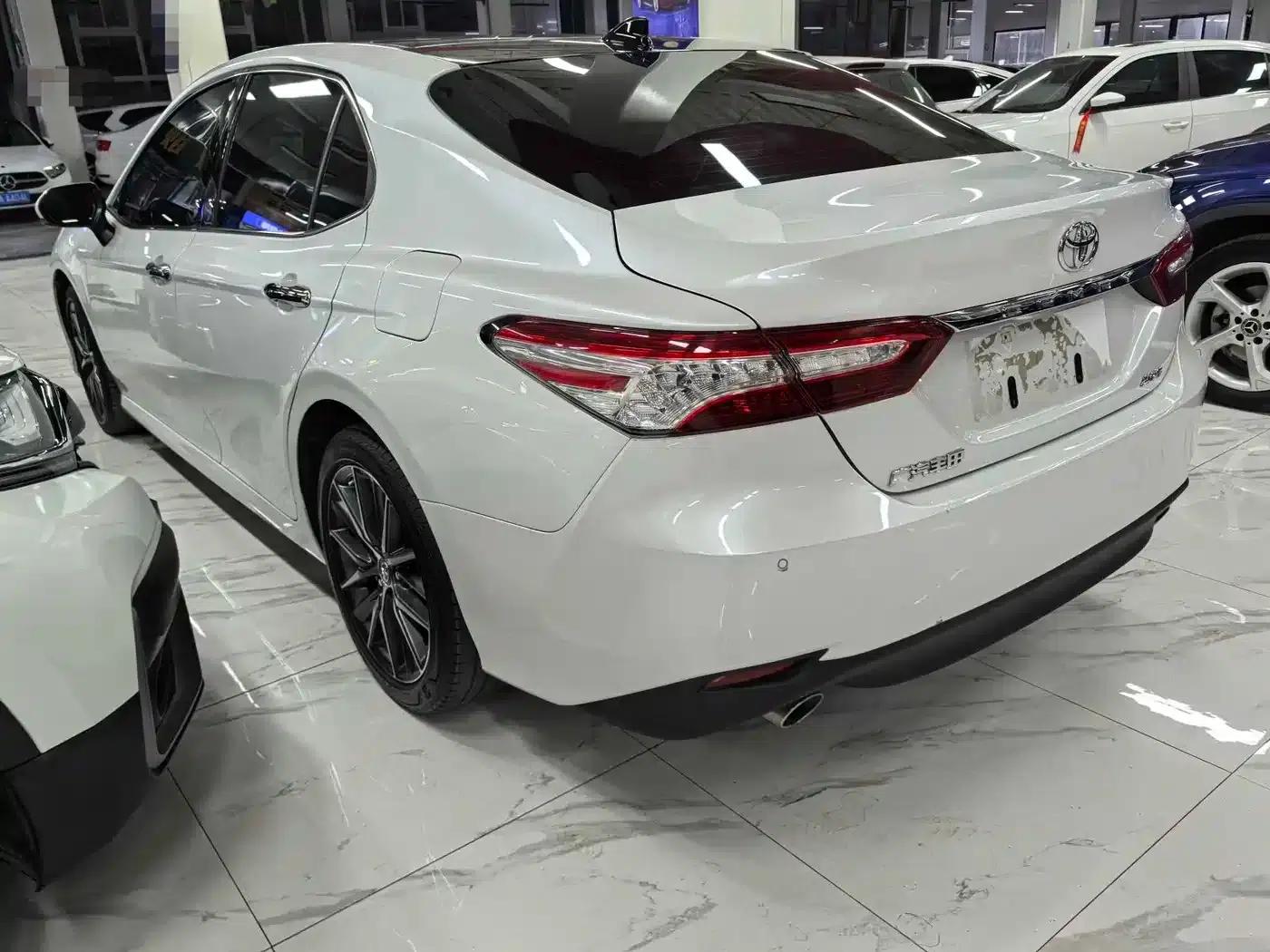 Camry 2021 2.5G Luxury Edition — миниатюра 4