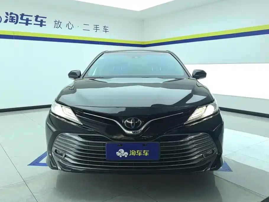 Camry 2019 Facelift 2.0G Luxury Edition — миниатюра 2