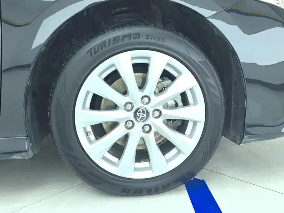 Camry 2019 Facelift 2.0G Luxury Edition — миниатюра 6