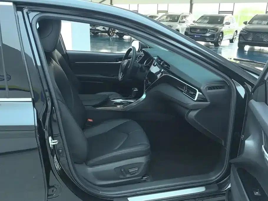 Camry 2019 Facelift 2.0G Luxury Edition — миниатюра 8