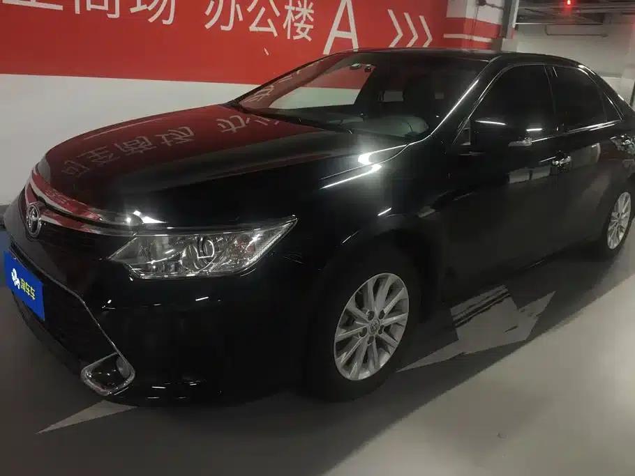 Camry 2016 2.0G 10th Anniversary Leading Edition — миниатюра 1
