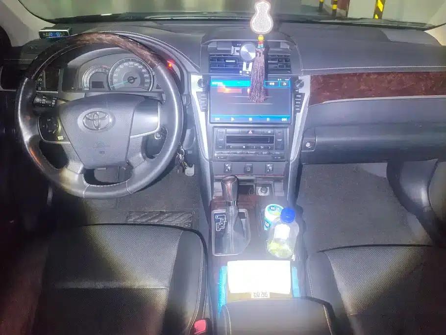 Camry 2016 2.0G 10th Anniversary Leading Edition — миниатюра 12
