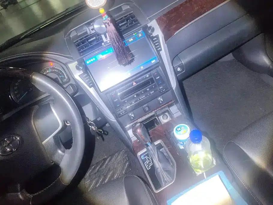 Camry 2016 2.0G 10th Anniversary Leading Edition — миниатюра 13