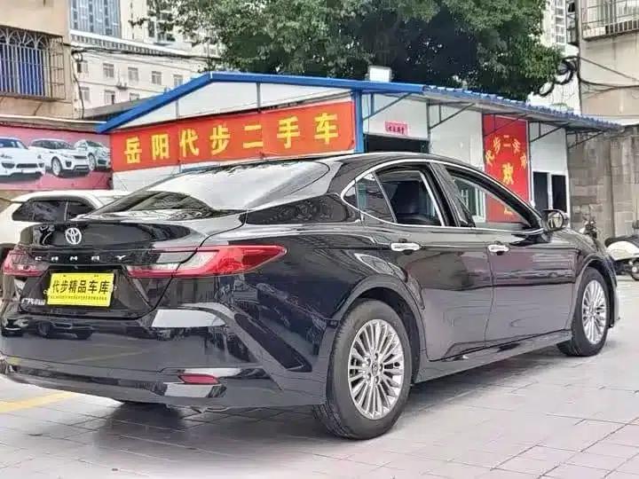 2024 Camry 2.0GVP Luxury Edition — миниатюра 3
