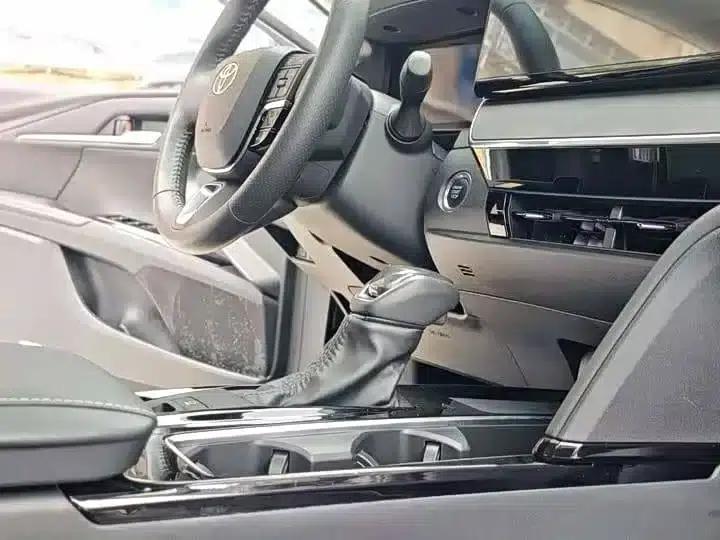 2024 Camry 2.0GVP Luxury Edition — миниатюра 5