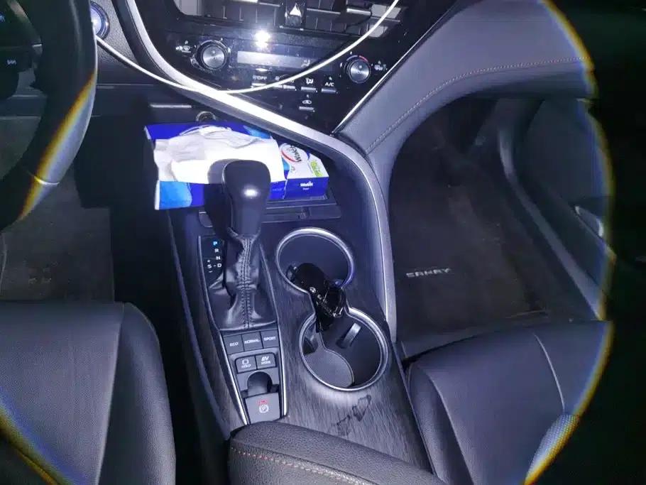 Camry 2021 Hybrid 2.5HGVP Leading Edition — миниатюра 16