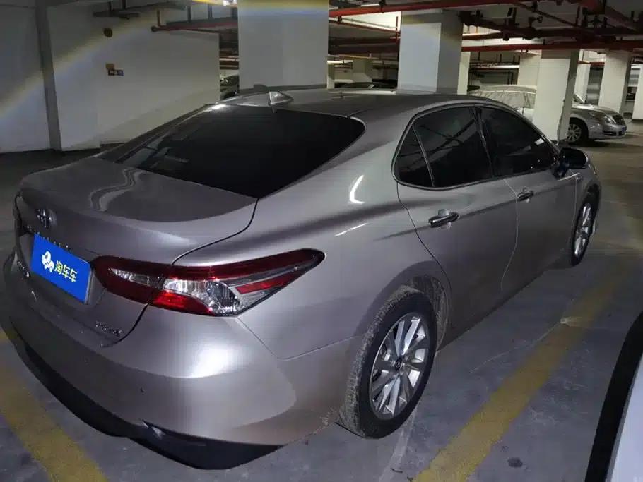 Camry 2021 Hybrid 2.5HGVP Leading Edition — миниатюра 3